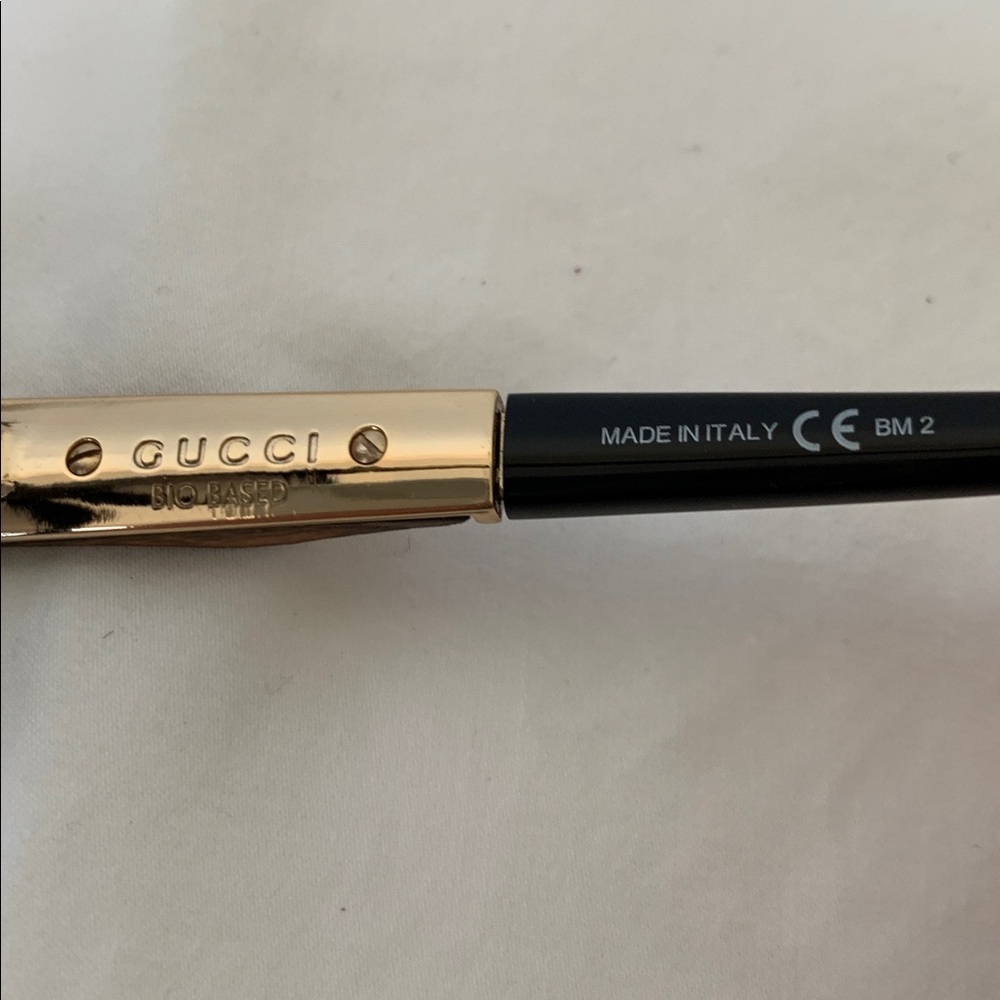 Gucci Black Frame Sunglasses - Picture 14 of 15